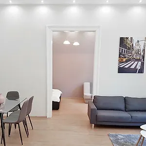 https://akacfa-36-budapest-91-mt-3-bedroom-district-7.inbudapesthotels.com
